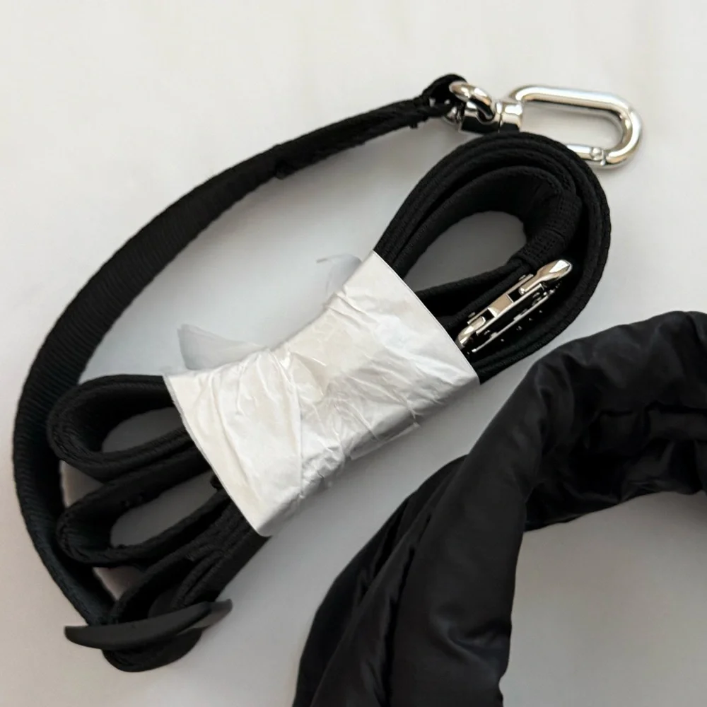 Lululemon Quilted Grid Small Tote, Black - Picture 13 of 16